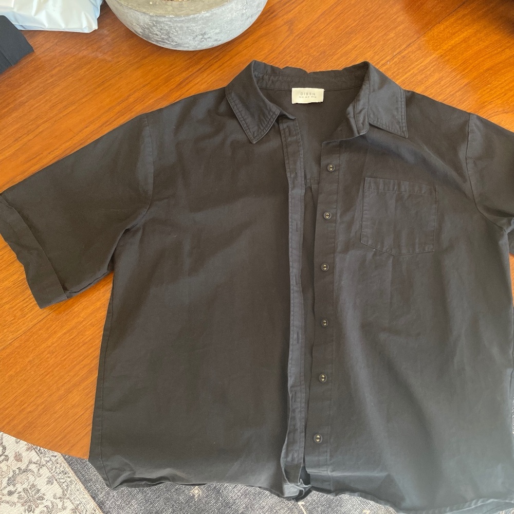 DISSH Short Sleeve Black Button Up Cotton Shirt